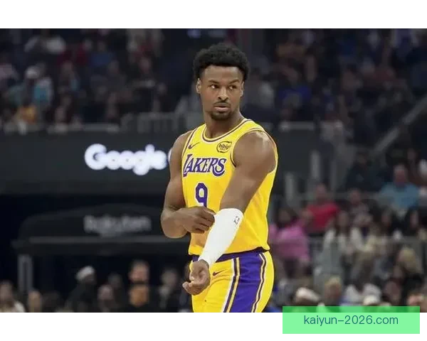 詹姆斯赞布朗尼具备NBA实力 强调家族做事从不敷衍